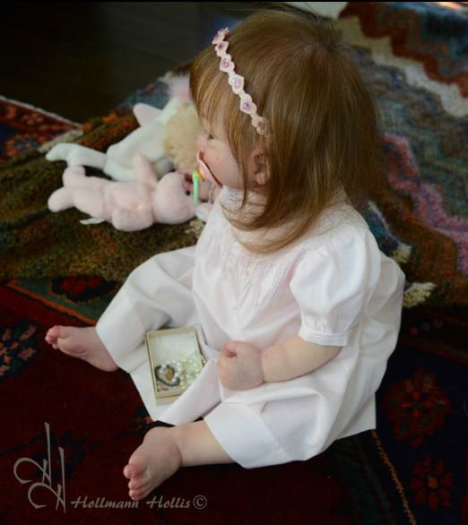 Прототип солнечная детка "Jenny" скульптор Alicia Toner