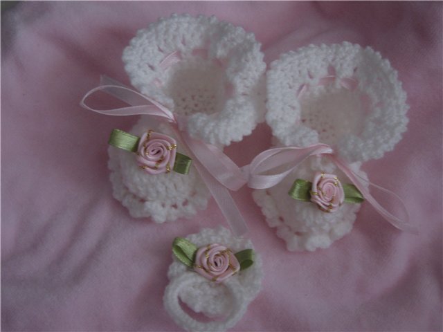 Новенькие пинетки — Одежда и обувь для кукол своими руками: фото (фото 2)