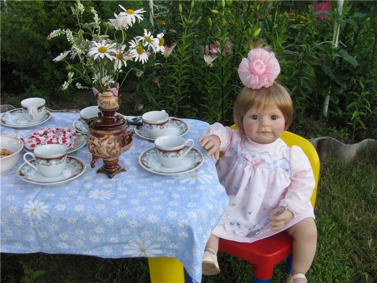 Дачные прсиделки кукол Ли Миддлетон