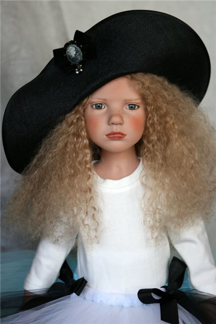 Hedwiga, коллекционная кукла Zwergnase из коллекции 2012 г