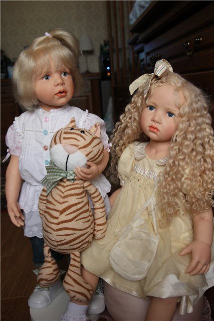 Малышки Лени (Leni , 2008) и Шани (Shani, 2010) от Hildegard Gunzel. Резин