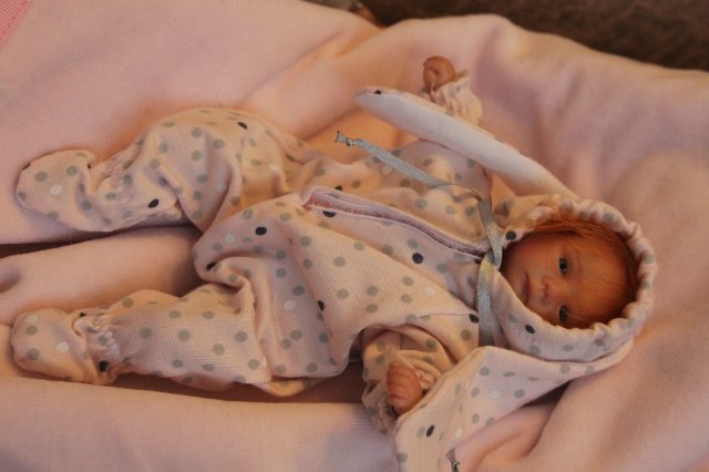 Манюня мини кукла-реборн Элины Кудрвцевой (фото 9)