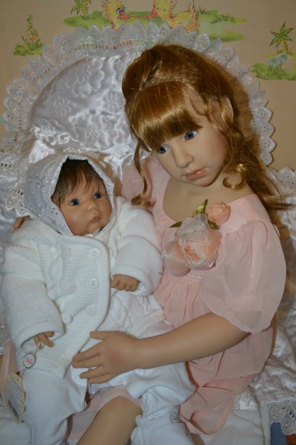 А у Гвэн появилась сестренка (или братик)