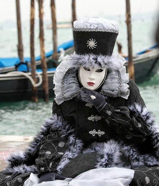 Ах, карнавал или Маска, я тебя знаю