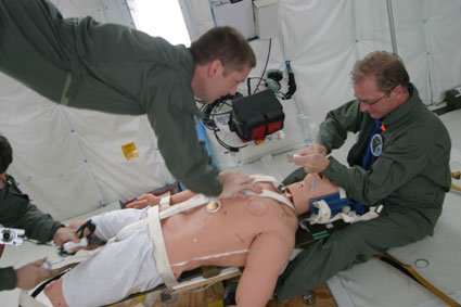 На каждого Бармалея свой Айболит или Куклы Гиппократа. От старинных диагностических кукол до современных медицинских