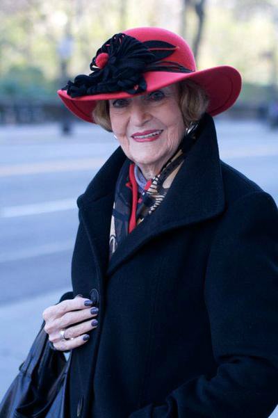 В детстве думал, сорок - старость… Слава Богу, показалось! или Стареть такое счастье -2. Иллюстрации Marius van Dokkum, авторские куклы Annie Wahl и стихи Инны Бронштейн | Бэйбики В детстве думал, сорок - старость… Слава Богу, показалось! или Стареть такое счастье -2. Иллюстрации Marius van Dokkum,