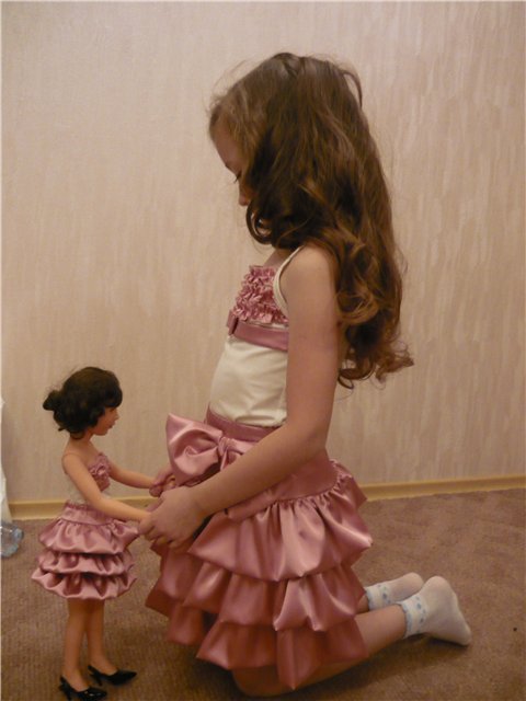 Мой сюрприз для дочки ко дню рожденья/ Платье для куклы (фото 3)