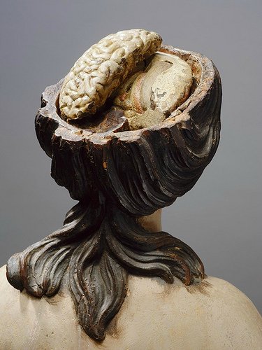 На каждого Бармалея свой Айболит или Куклы Гиппократа. От старинных диагностических кукол до современных медицинских