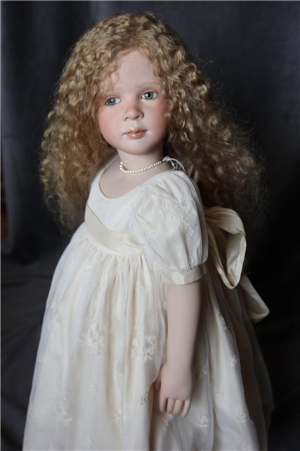 Лилу (Lilou), Рут Триффайзен (Ruth Treffeisen)