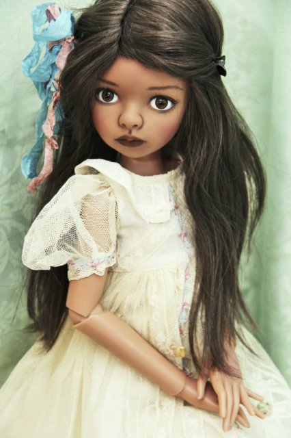 Моя долгожданная такая хрупкая и очень красивая Лена, от Ким Лашер