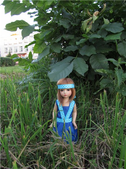 Аленка. Девочка в голубом