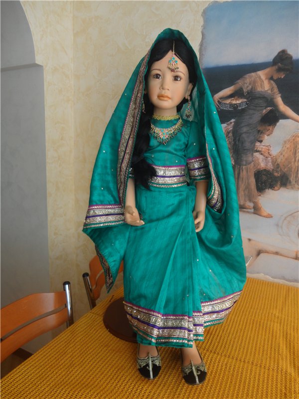 Хочу вам представить моих коллекционных кукол, которые живут в моем доме