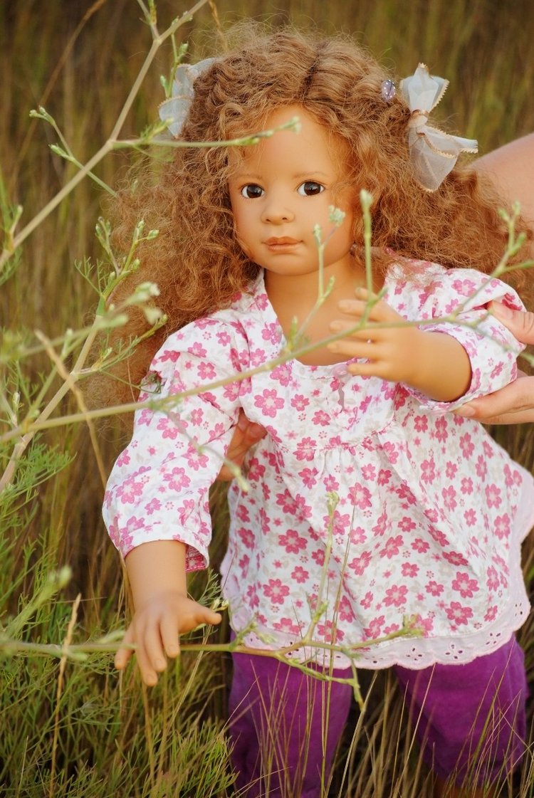 Антония на прогулке