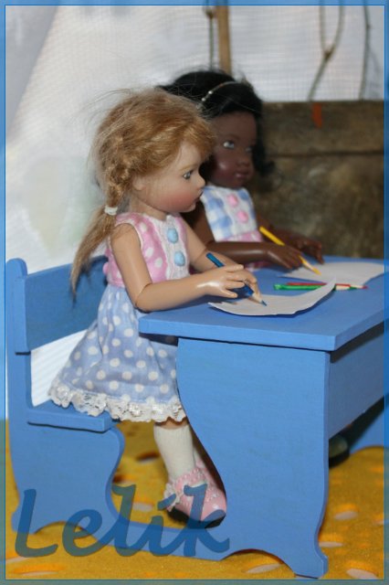 Пишем письмо деду морозу, или парта для девчонок