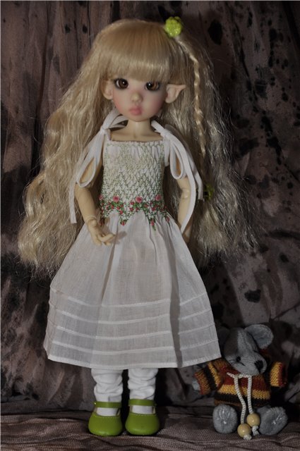 "Говорят под Новый год, что не пожелается..." - пятый тиник от Kaye Wiggs Millie fairskin у нас дома (фото 8)