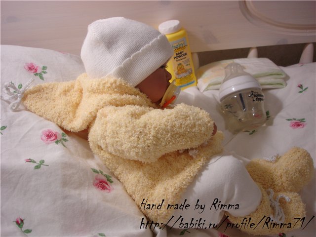 Очередной комплект для нашей крошки (фото 4)