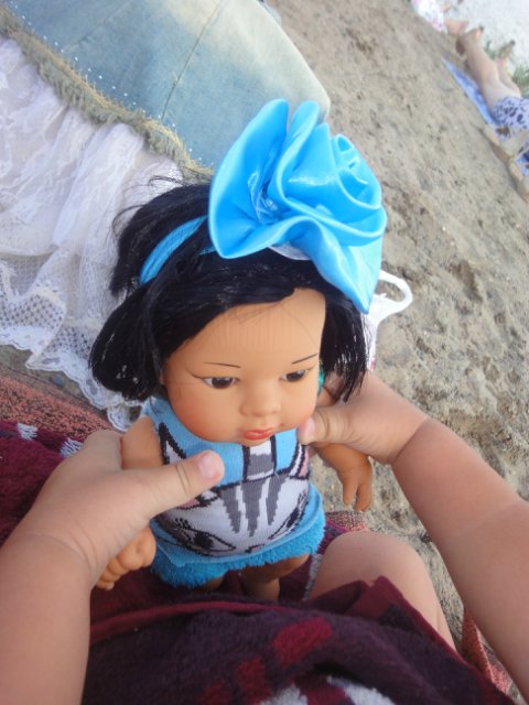 Танюшка на пляже. Кукла из Испании фирмы Rauber