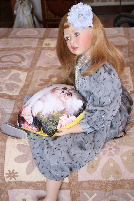 Чёрное или белое? Милли от Christine Orange