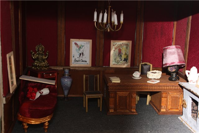 Дом, где бывают куклы. Выставка кукол на Тишинке 2012