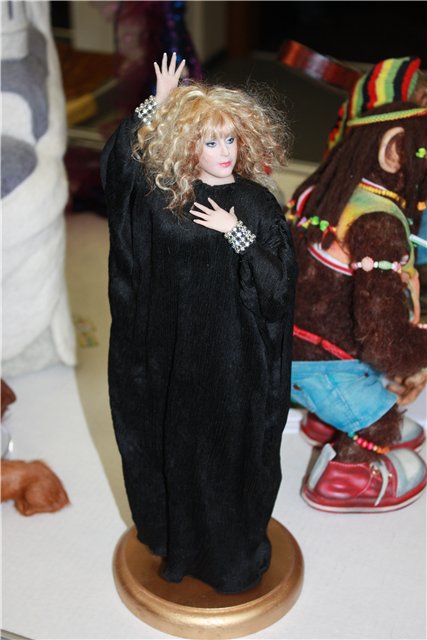 Дом, где бывают куклы. Выставка кукол на Тишинке 2012