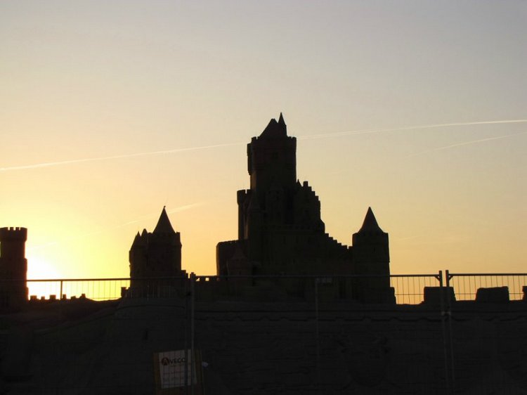 Замки из песка. Путешествие по Схевенингену (Scheveningen, Holland)