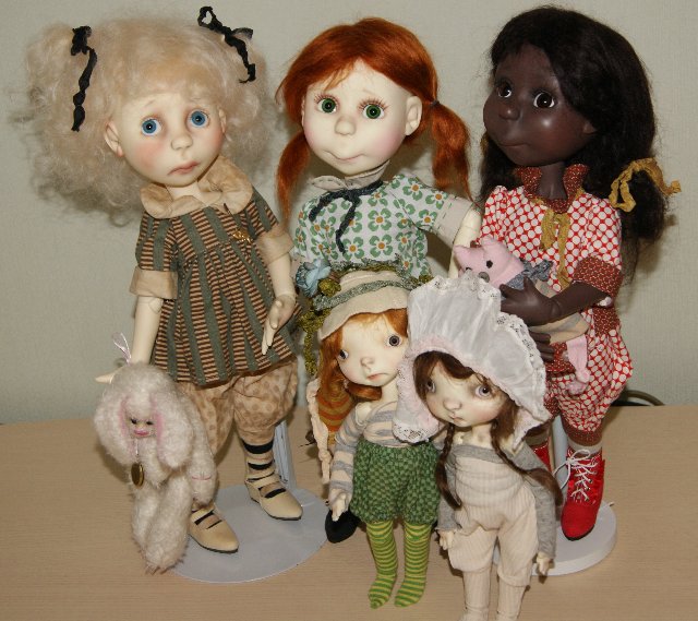 Команда девчат от Connie Lowe - Eppie Lizzie Martha и крошки Spocklets Meek and Gloom