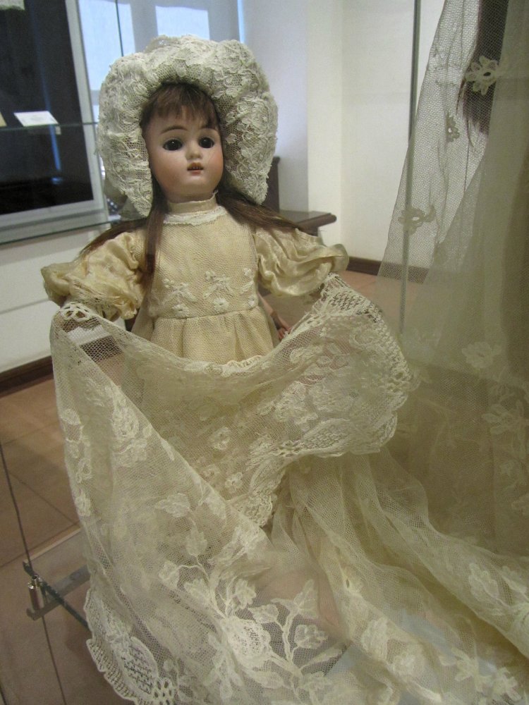 «Мода по-взрослому. Истории из кукольного гардероба» - выставка в Музее-заповеднике «Царицыно» - продолжение - 3-ий зал.