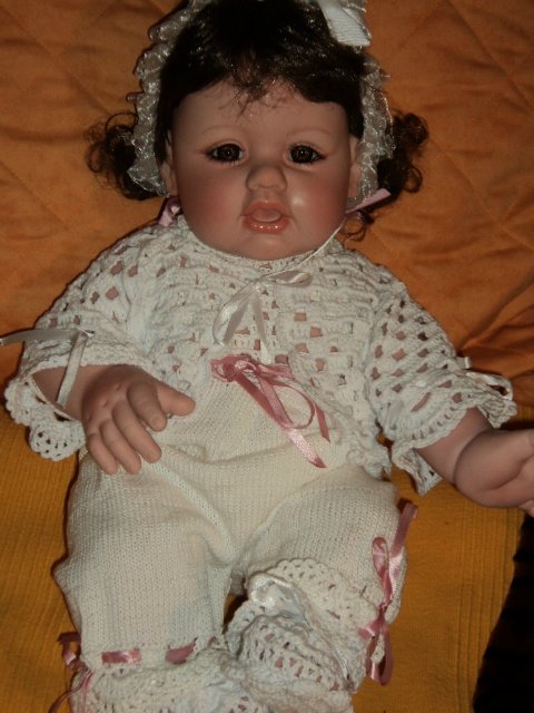 Толстый пончик Стася. Кукла "Hear Me Roar" от FayZah Spanos (фото 8)