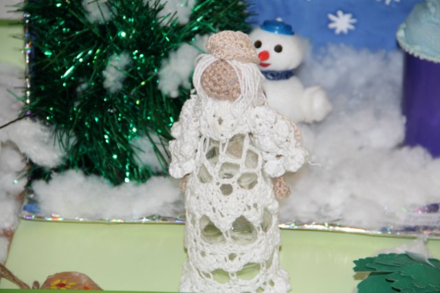 Необычные снеговики из обыденных вещей своими руками