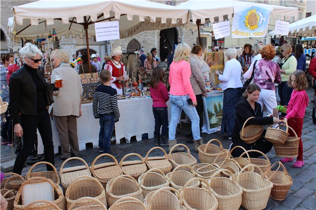 Средневековый Таллинн-город живой истории