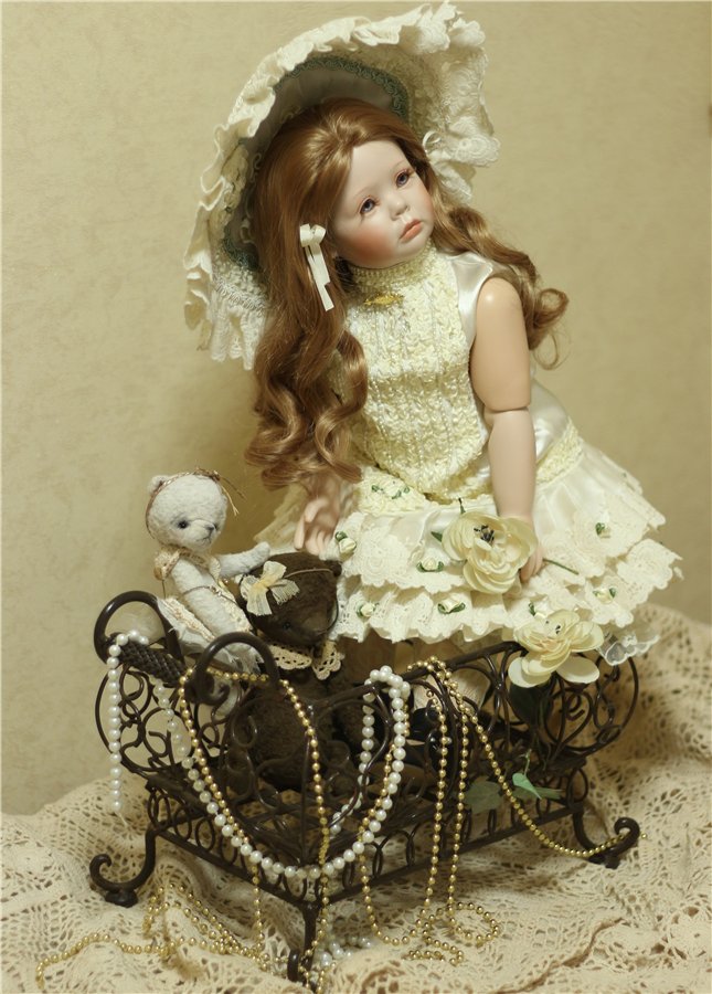 Девочка другой эпохи - милый ангел редчайшей красоты