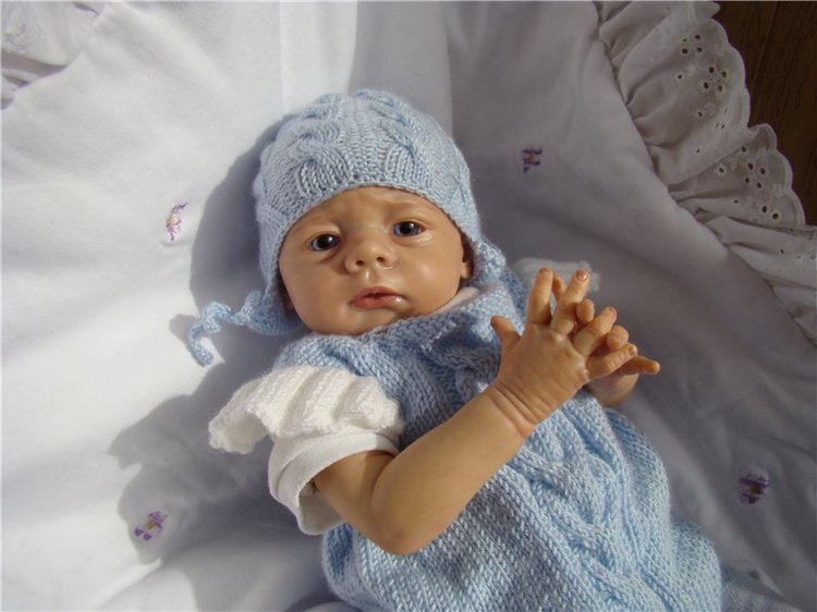 Наряды для Карлотты.Вязанные костюмы 2015)))