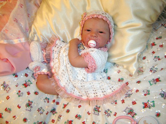 В ожидание весны.Кукольные наряды моих девочек