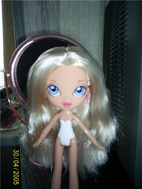 Очаровательный подарок ко дню восьмого марта или малышка Машенька. Кукла братц (фото 7)