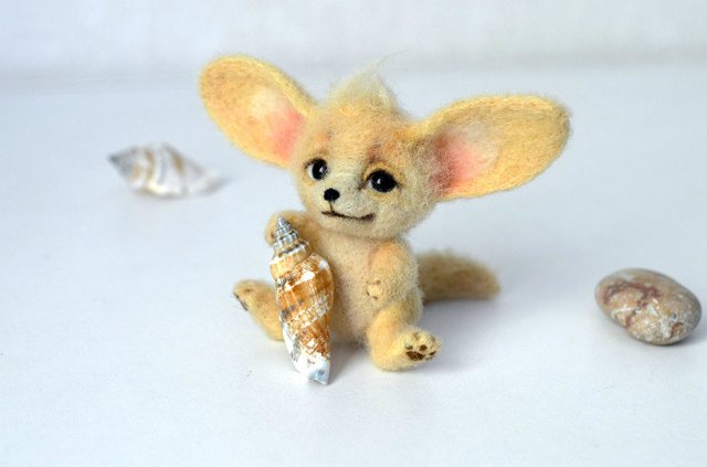 Малыш фенек. Игрушка валянием своими руками (фото 4)