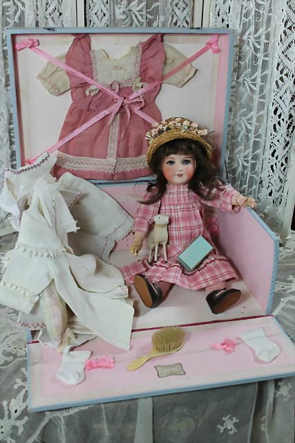 Миньонетты и их крошечный мир