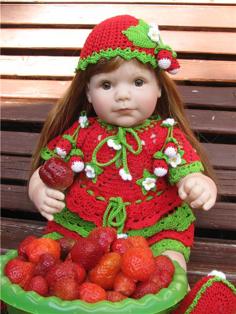 Платья для моих кукол.Вязалочки от Татьяны