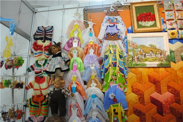 Выставка на Тишинке "Атмосфера творчества". Октябрь 2014. Начнем со второго этажа