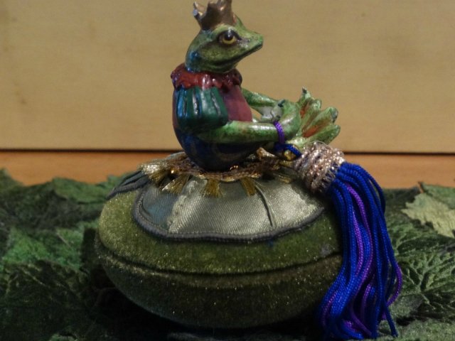 Волшебный мир Katherine collection - нет нет.. вам не кажется это действительно Олень - балерина и Гиппопотам манекенщица