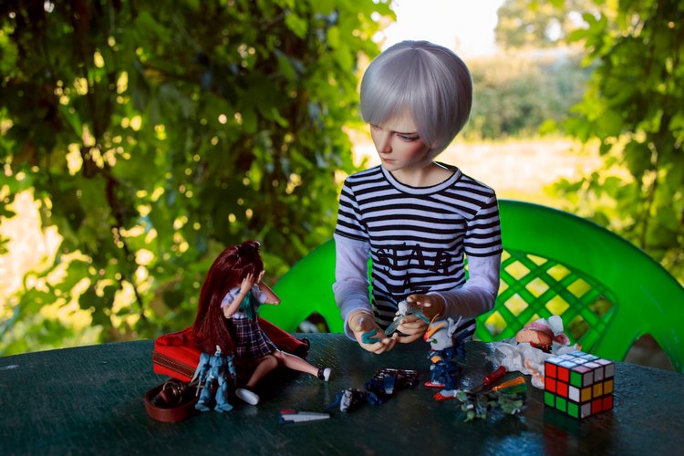 60 см vs 15 см. Или две истории из жизни Итана и Хотару