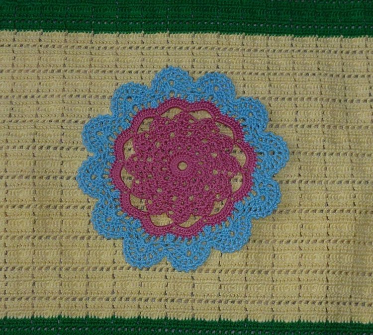 Абажуры из вязаных салфеток