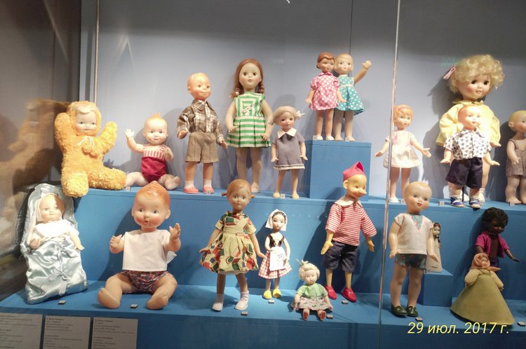 Выставка «Все лучшее – детям. Игрушки 1950–1980 годов из коллекции Сергея Романова». Часть 2