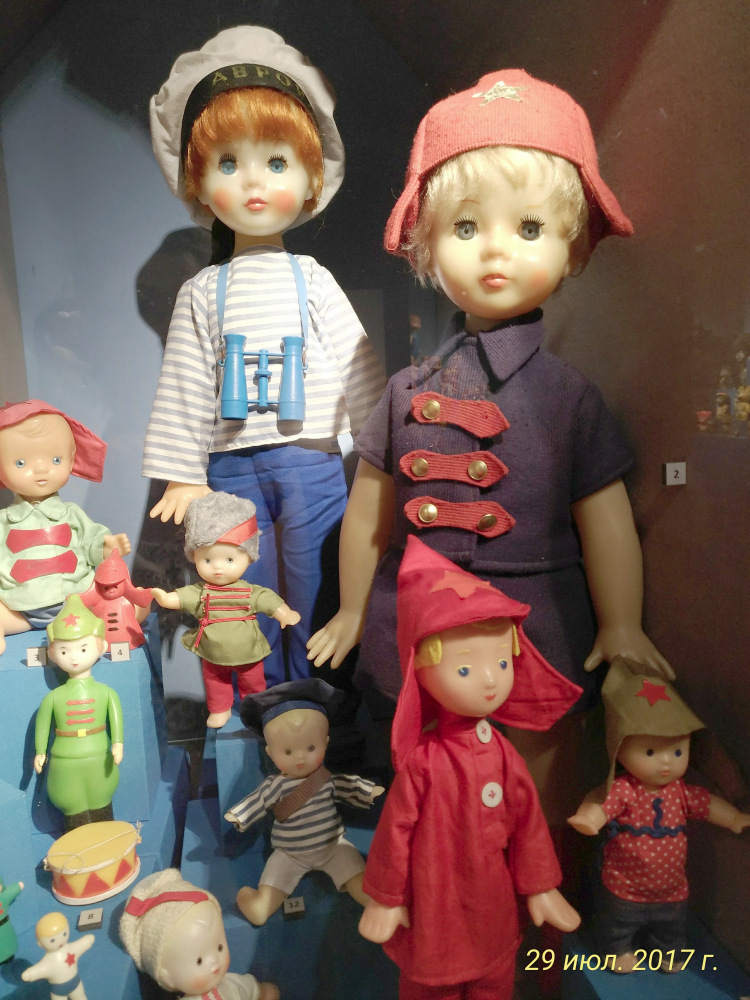 Выставка «Все лучшее – детям. Игрушки 1950–1980 годов из коллекции Сергея Романова». Часть 2