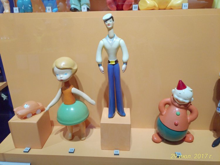 Выставка «Все лучшее – детям. Игрушки 1950–1980 годов из коллекции Сергея Романова». Часть 2