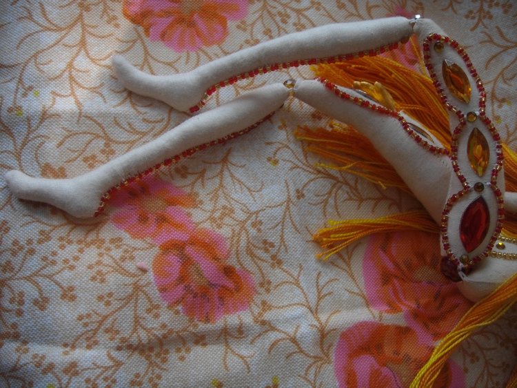 Кукольный эксперимент 4.1: кукла в смешанной технике. Отделка тела